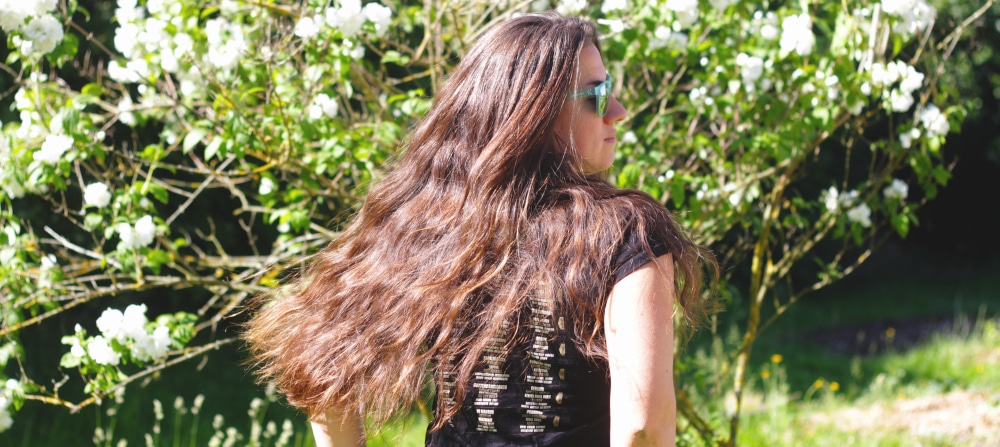 beaux cheveux ondulés